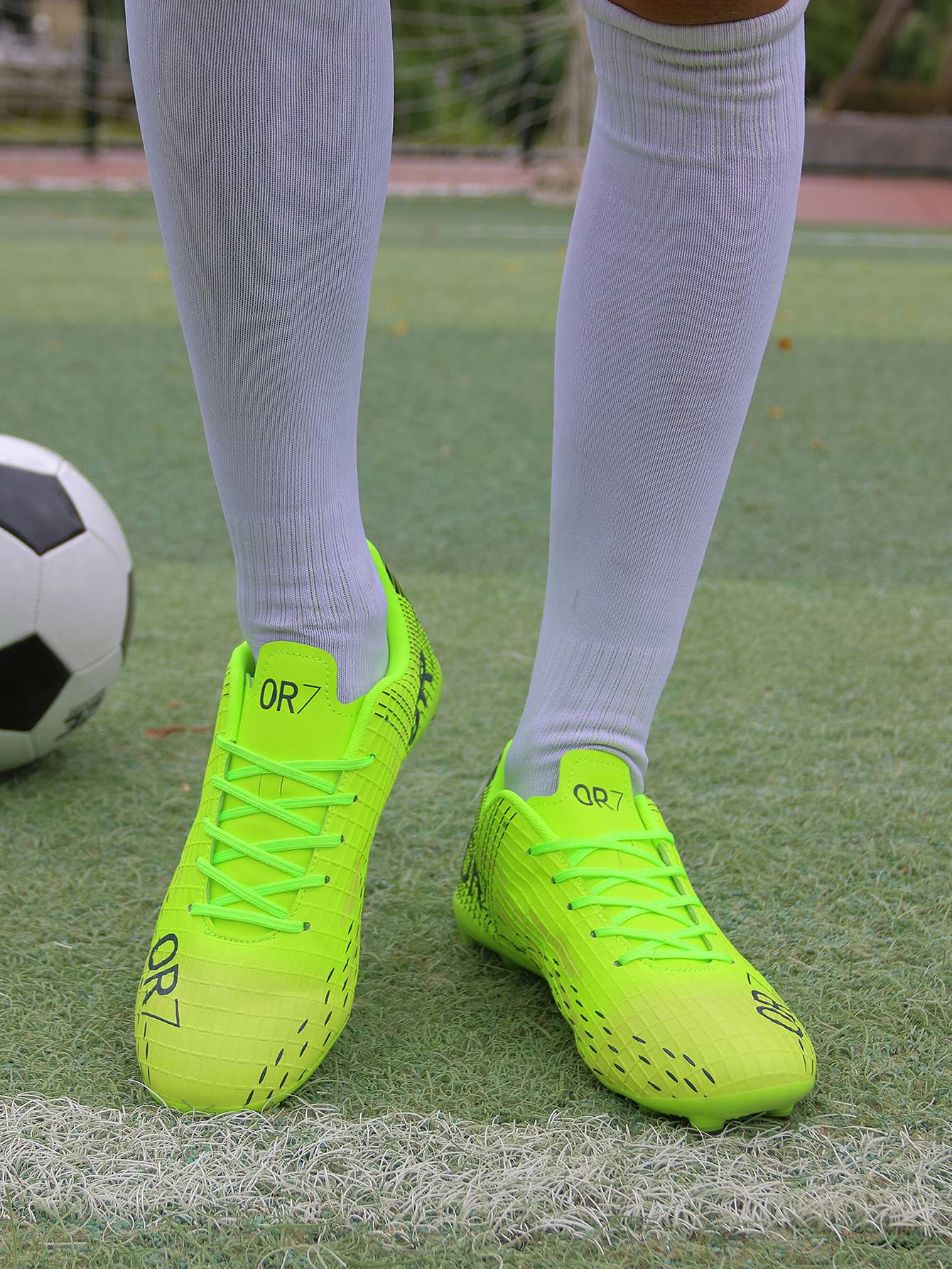 TF/FG Football Field Boots Original Men Women Studded Football Shoes Turf Match Ultralight Soccer Shoes Cleats Unisex Resistant