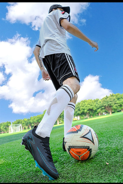 Men Training Football Boots Unisex Professional Soccer Shoes Trend Grass Cleats Outdoor Breathable Sport Ultra-light Non-slip