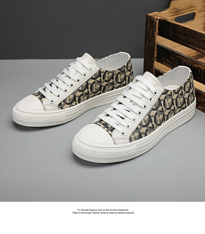 New Shoes for Men Genuine Leather Patchwork Casual Shoes Trend Flat Skateboard Shoes Youth Cool Lace-up Sneakers