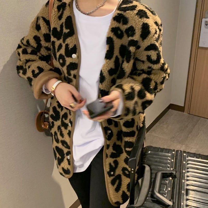 New Vintage Leopard Print Winter Warm Coats Female Fashion Lightweight Lamb Wool Jacket Women Casual Loose Plush Short Outerwear