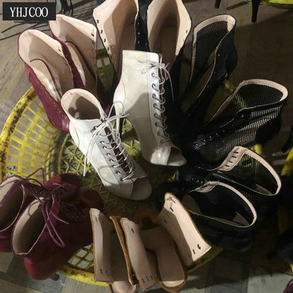 Novas Sandálias Femininas de Salto Alto Sexy Vazadas em Tela Tendência da Moda Verão Conforto Peep Toe Botas Stilettos Jazz Dance Tamanhos Grandes