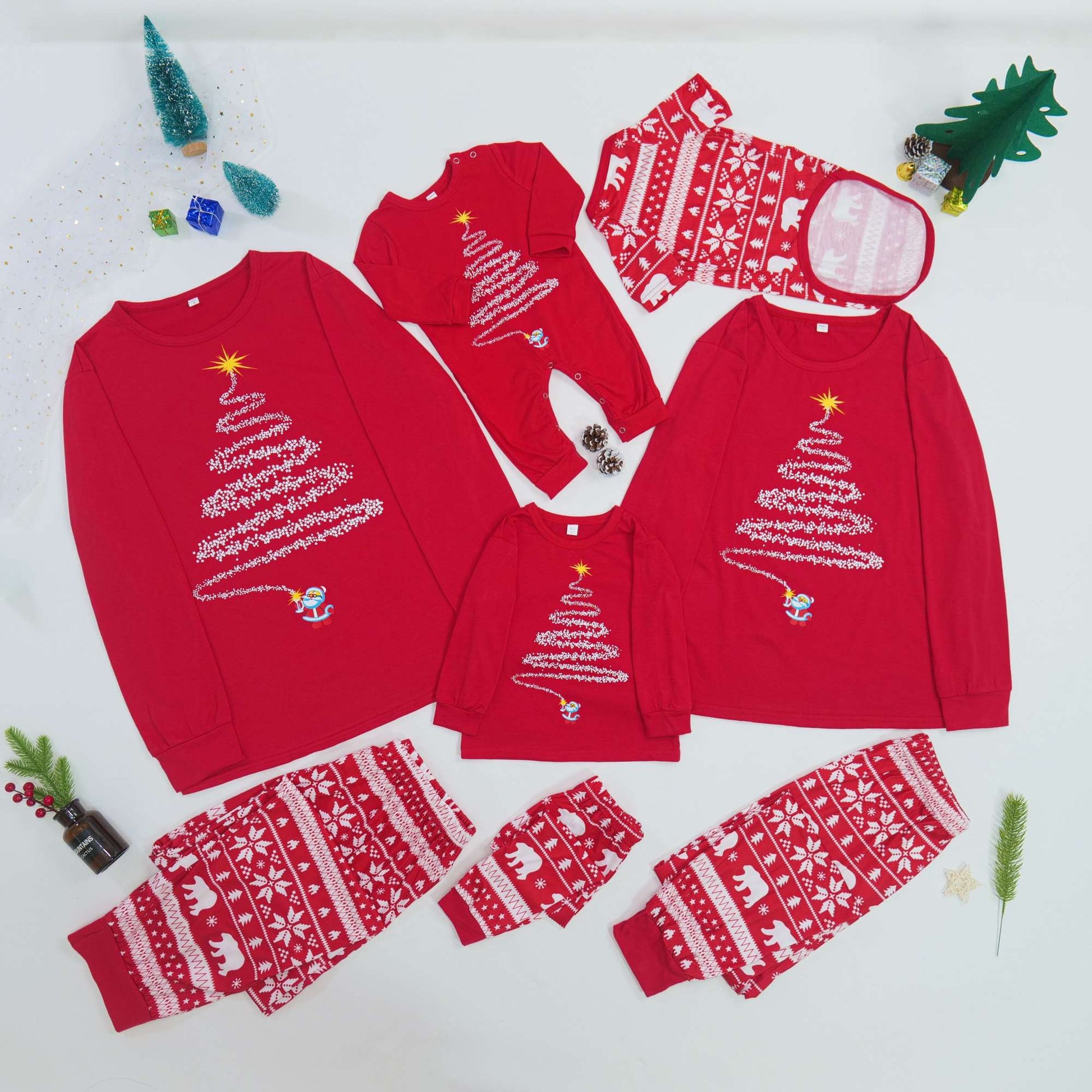 New Family Christmas Pajamas Mom Dad Kids Matching Clothing Set Baby Dog Romper Pjs Soft Loose 2 Pieces Suit Homewear Xmas Look