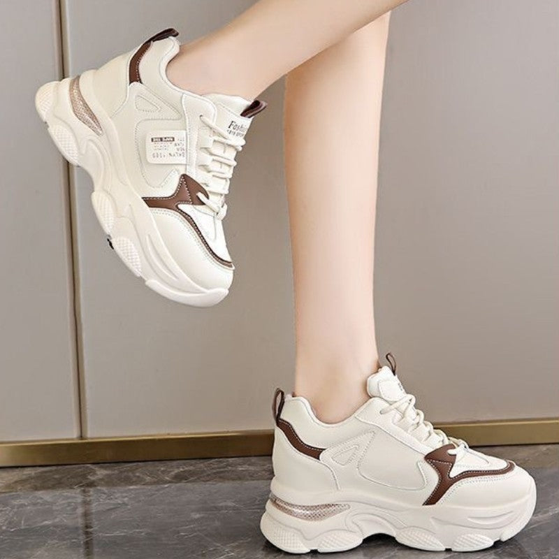 Tênis Feminino com Sola Grossa Ultraleve Novos Tênis Esportivos Brancos Primavera Outono Casual Confortável Respirável para Mulheres