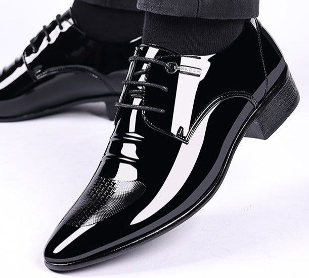 Sapatos Sociais Masculinos de Amarrar em Couro Envernizado Preto Bico Fino Estilo 2025 Preço Baixo Luxo Designer Escritório Terno 39 Masculino