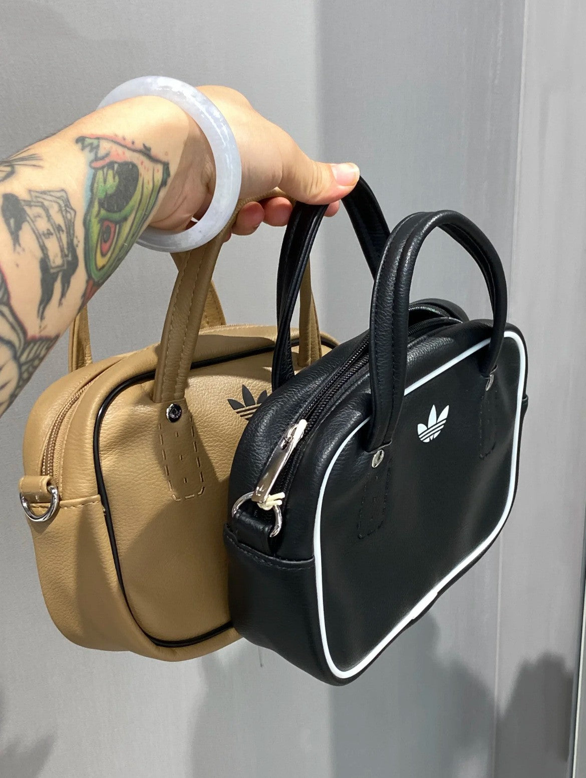 Clover men's and women's fashionable contrasting small square bags, sports single shoulder hand-held crossbody bags