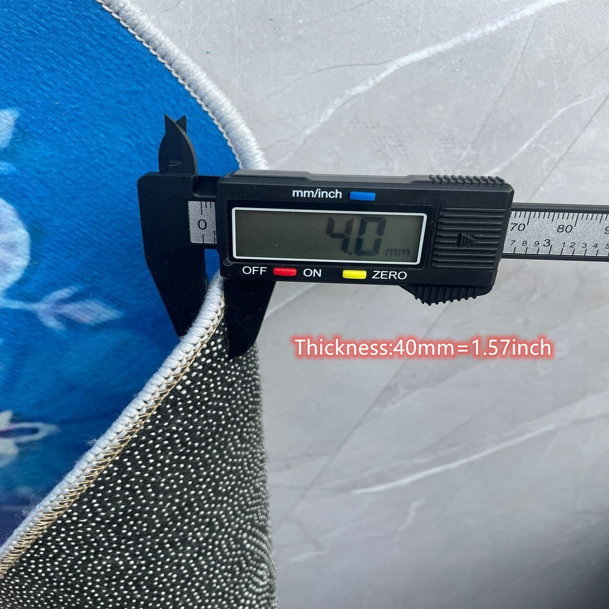 VIKAMA Christmas Theme Round Rug Reindeer Christmas Tree Pattern Living Room Rug Christmas Ambience Decoration