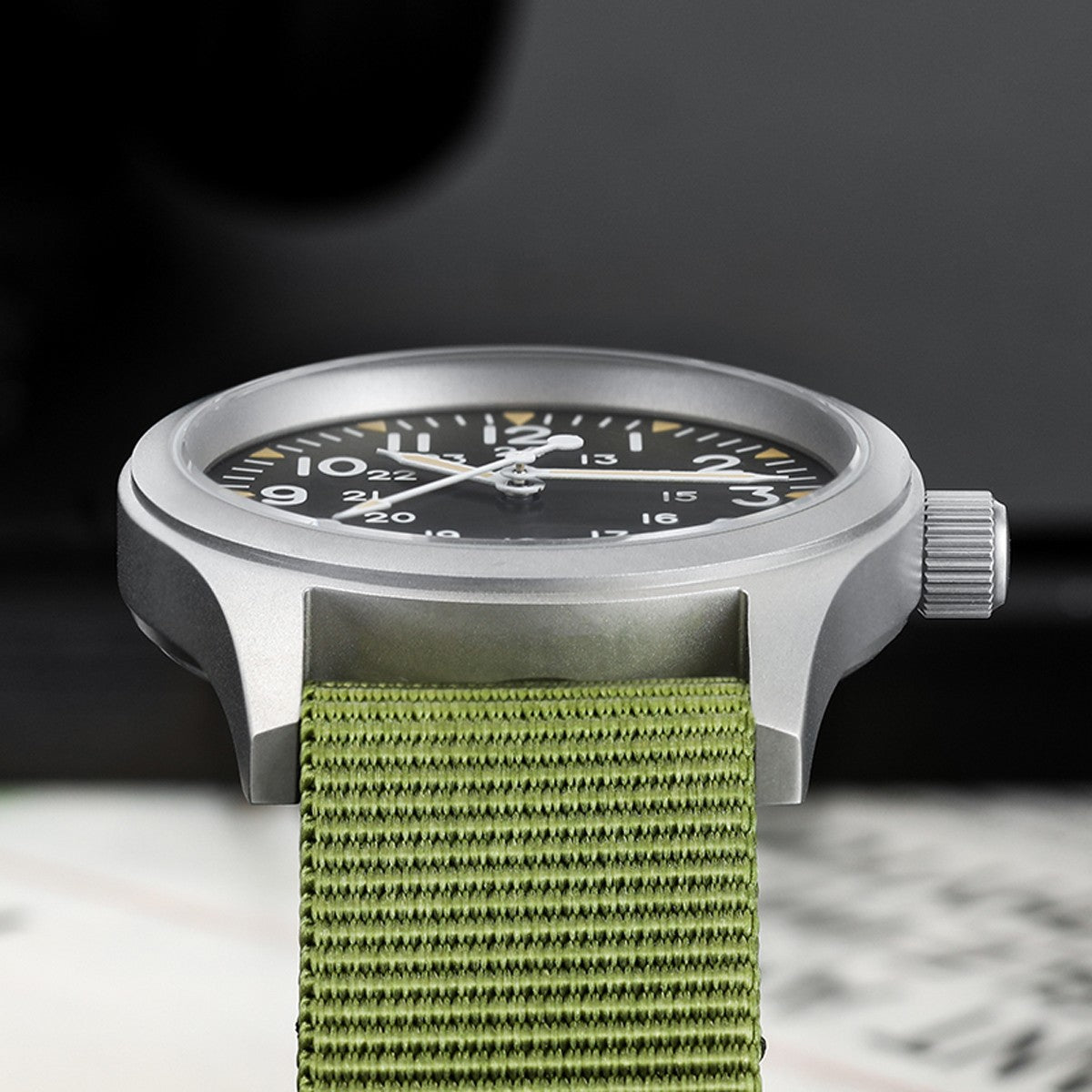 Militado Ml05 Vintage Field Watch VH31 Sweep Second Quartz Movement Sapphire Crystal High Clear AR Coating Luminous 38Mm Watches