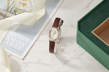Elegant and fashionable ladies watch simple smooth dial oval case ladies quartz watch