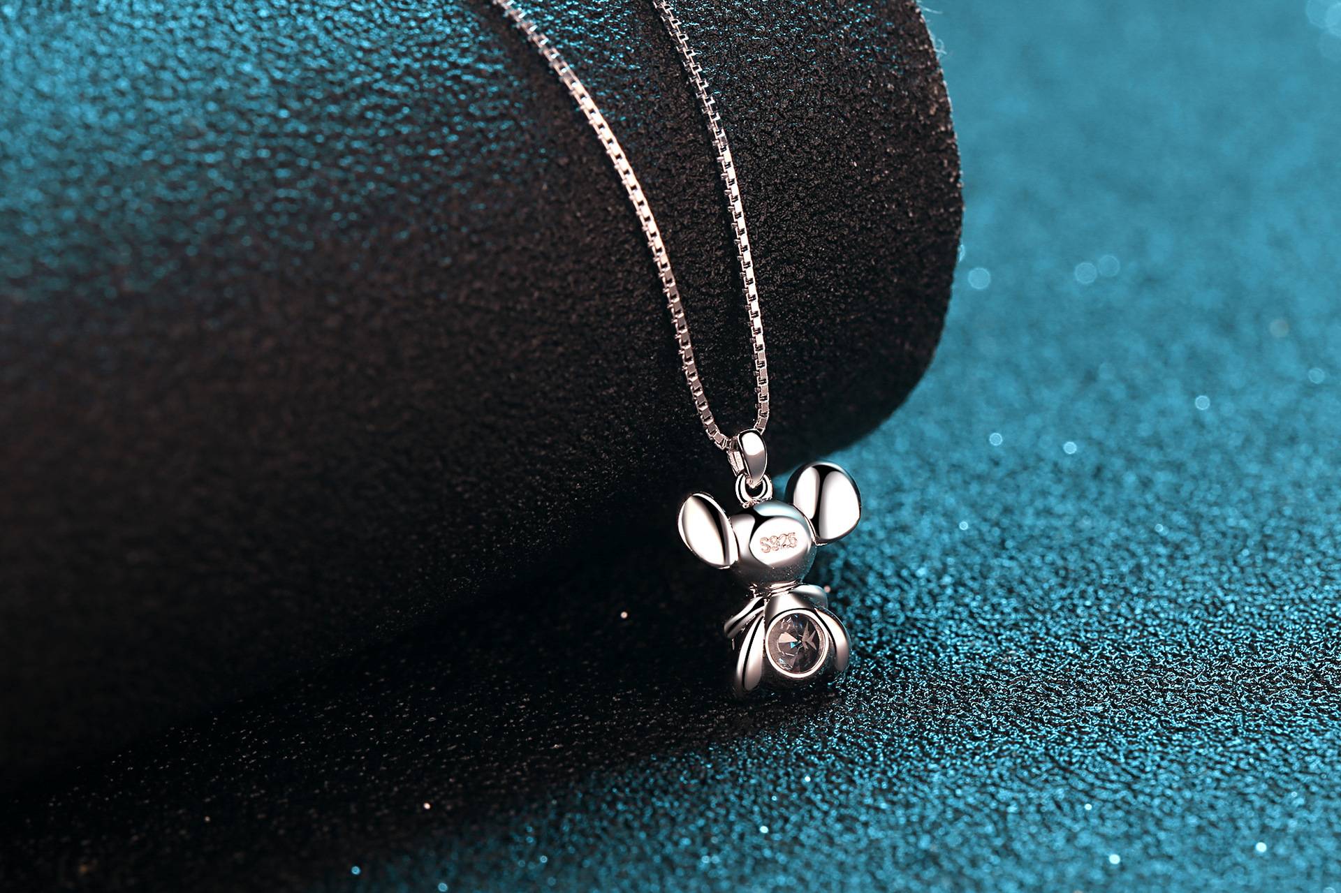 Platinum PT950 18K White Gold 0.5ct Moissanite Luxury Necklace Pendant for Women Jewelry Dainty Everyday Wear