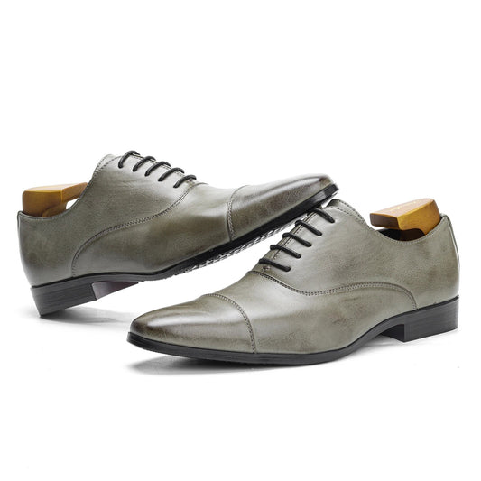 Fashionable Oxford gentlemen's formal men's shoes, comfortable social men's shoes