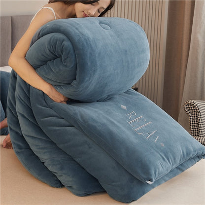 Double Sided Milk Velvet Winter Comforter Thickened Warm Double Layer Flannel King Size Quilts for Bed Solid Soft Plush Duvets