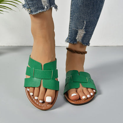 Ladies' Fashionable Casual Flat Sandals 2025 Versatile Outdoor Wear Flat Slippers for Wearing Outside Brand Design Slippers