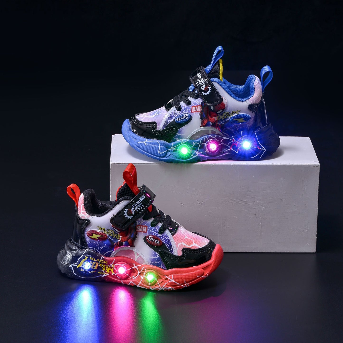 Boys Spiderman Sneakers Disney LED Children's Sport Shoes Fashion Anti-slip Kids Outdoor Shoes Student Design Pu Leather Shoes