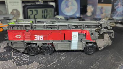 EM ESTOQUE NOVO BAIWEI 18CM Brinquedos de Transformação TW-1024 KO SS Filme Robô Pintado Anime Action Figure Modelo de Carro Presente para Crianças TW-1032