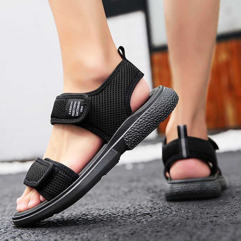 A Pair of Summer Non-Slip Men's Sandals, Casual Outdoor Soft-Soled Business Beach Shoes, Simple and Versatile Men's Shoes