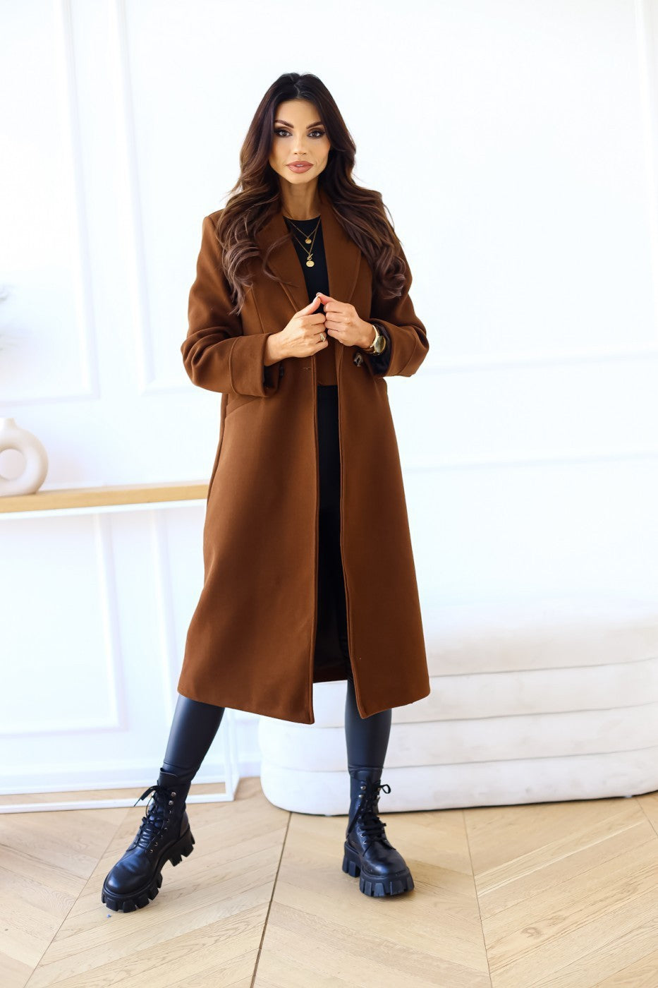 Autumn and winter 2024 new women's long woolen coat Korean version of the loose temperament haute overcoat coat