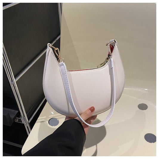 New fashion crescent-shaped bag, luxurious ladies' shoulder bag, elegant and graceful handbag for women.