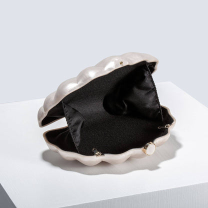 Ladies' new one shoulder diagonal cross bag, shaped shell acrylic bag, fashionable evening handbag