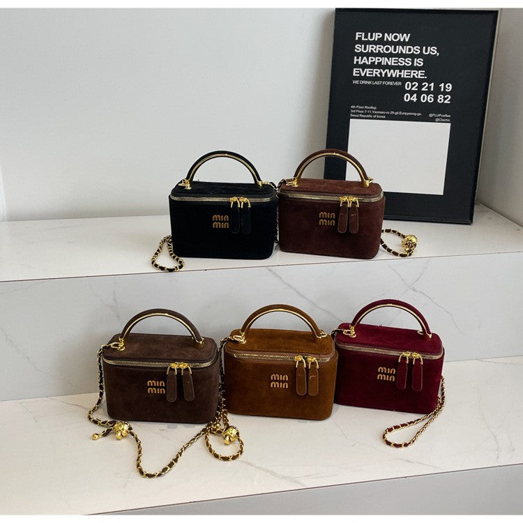 2025 Light Luxury Designer Retro Box Bag Female Korean Version of The Texture One-shoulder Messenger Mini Earphone Lipstick Bag