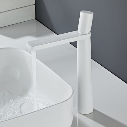 Basin Faucet Brass Bathroom Faucet Mixer Tap Black/Chrome Wash basin Faucet Single Handle Hot and Cold Lavotory Faucet  855921