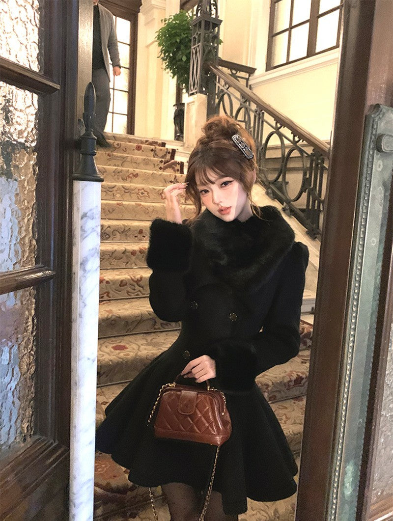 Vintage Black Wool Blends Coats Women Elegant Faux Collar Woolen Jacket Korean Long Sleeve Outerwears Winter Design Overcoat New