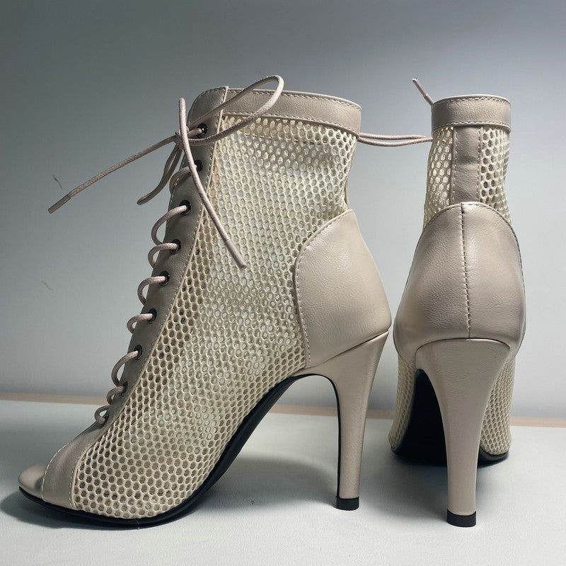Novas Sandálias Femininas de Salto Alto Sexy Vazadas em Tela Tendência da Moda Verão Conforto Peep Toe Botas Stilettos Jazz Dance Tamanhos Grandes