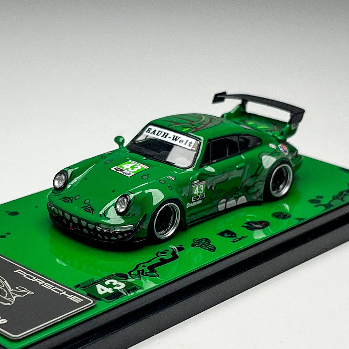 In-Stock Flame 1:64 Rwb 993 964 Pink/Green Dinosaur Paint Simulation Alloy Miniature Die-Cast Car Model Custom Children Toy Gift