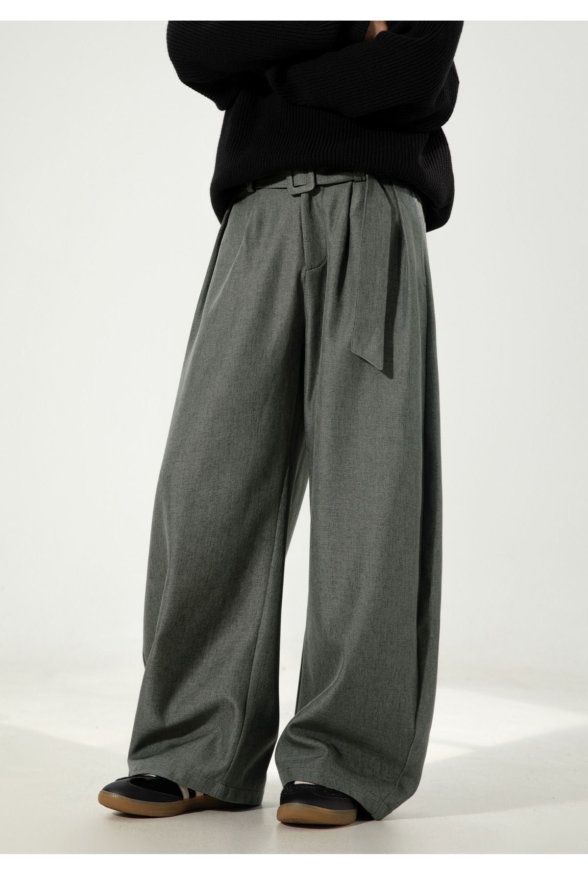Men's Pleated Drape Curved-Leg Trousers Loose-Fit Straight-Leg Pants Retro-Style Belted Casual Pants
