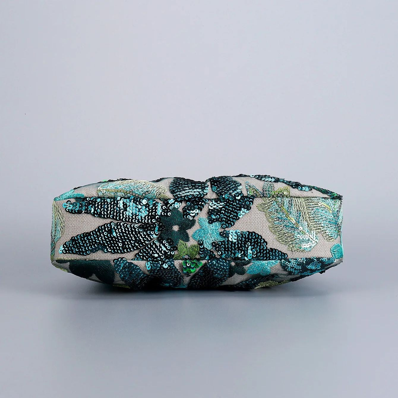 Delicated Sequins Luxury Evening Bag Pleated Handbag Elegant Embroidered Evening Bag for Women Wedding Banquet Cheongsam Handbag