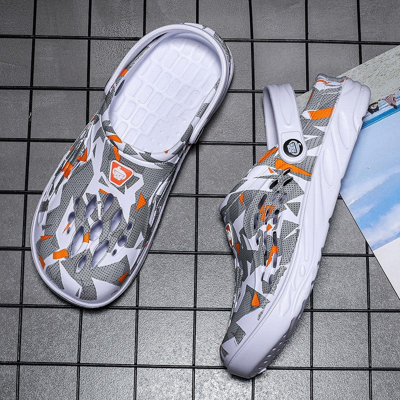 2025 New Fashion Sandals Men Clog Sandals Comfortable Breathable Beach Sandals Men Women Clogs Slippers Soft Bottom Men Shoes