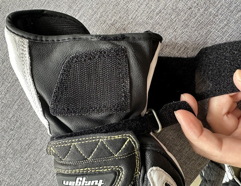 Luvas de Couro Genuíno para Motociclistas Masculinas Luvas de Motocross Corta-vento para Pilotagem ao Ar Livre Equipamento de Proteção para Motociclismo com Tela Sensível ao Toque