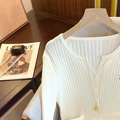 YuooMuoo Brand Fashion Knitted Tops 2025 New Y2K Embroidery Long Sleeve Cardigans Sweaters Korean Fashion Streetwear Lady Shirts