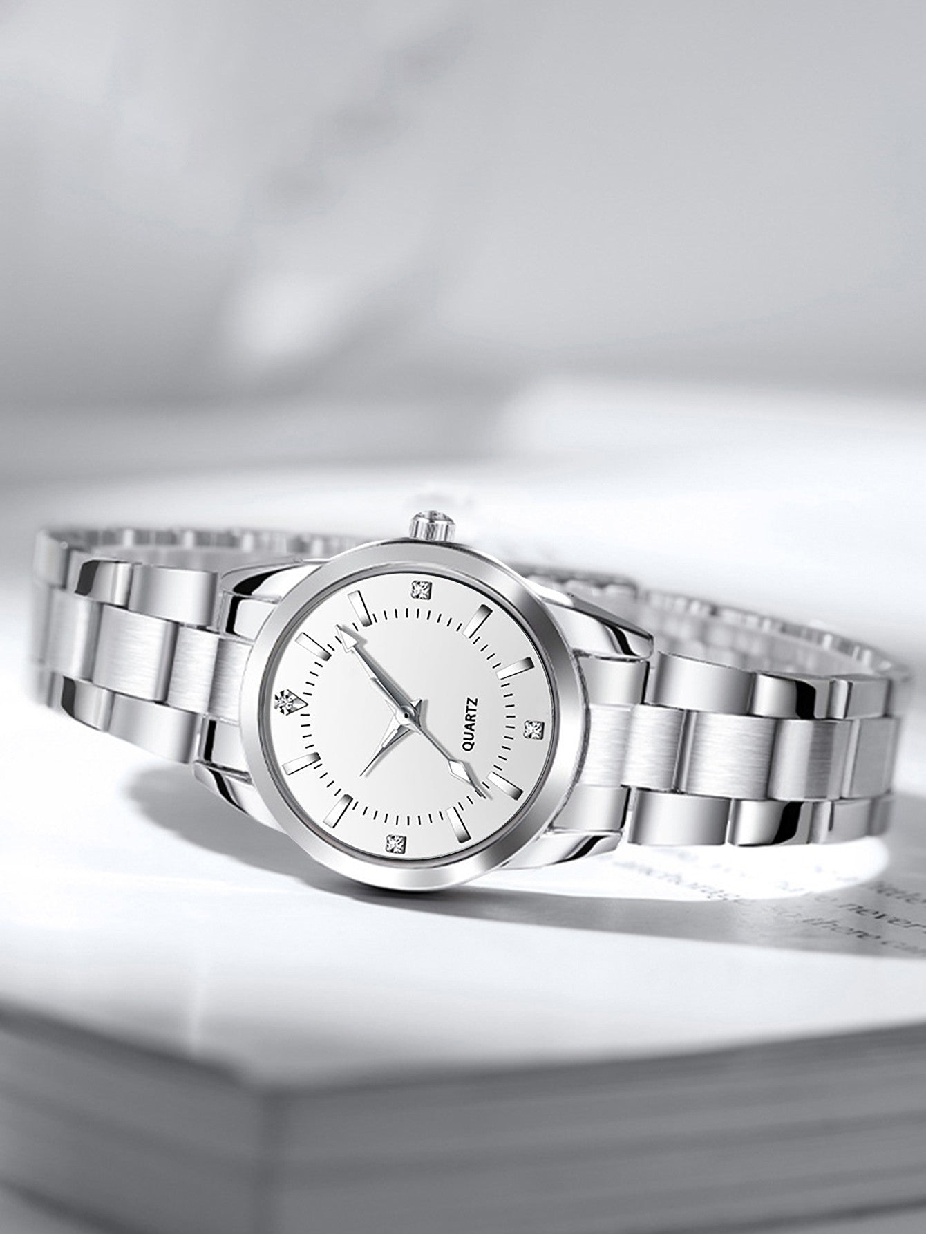 Ladies Fashionable Compact Stainless Steel Quartz Watch Ideal Mother's Day Gift Watch (No Box Included)