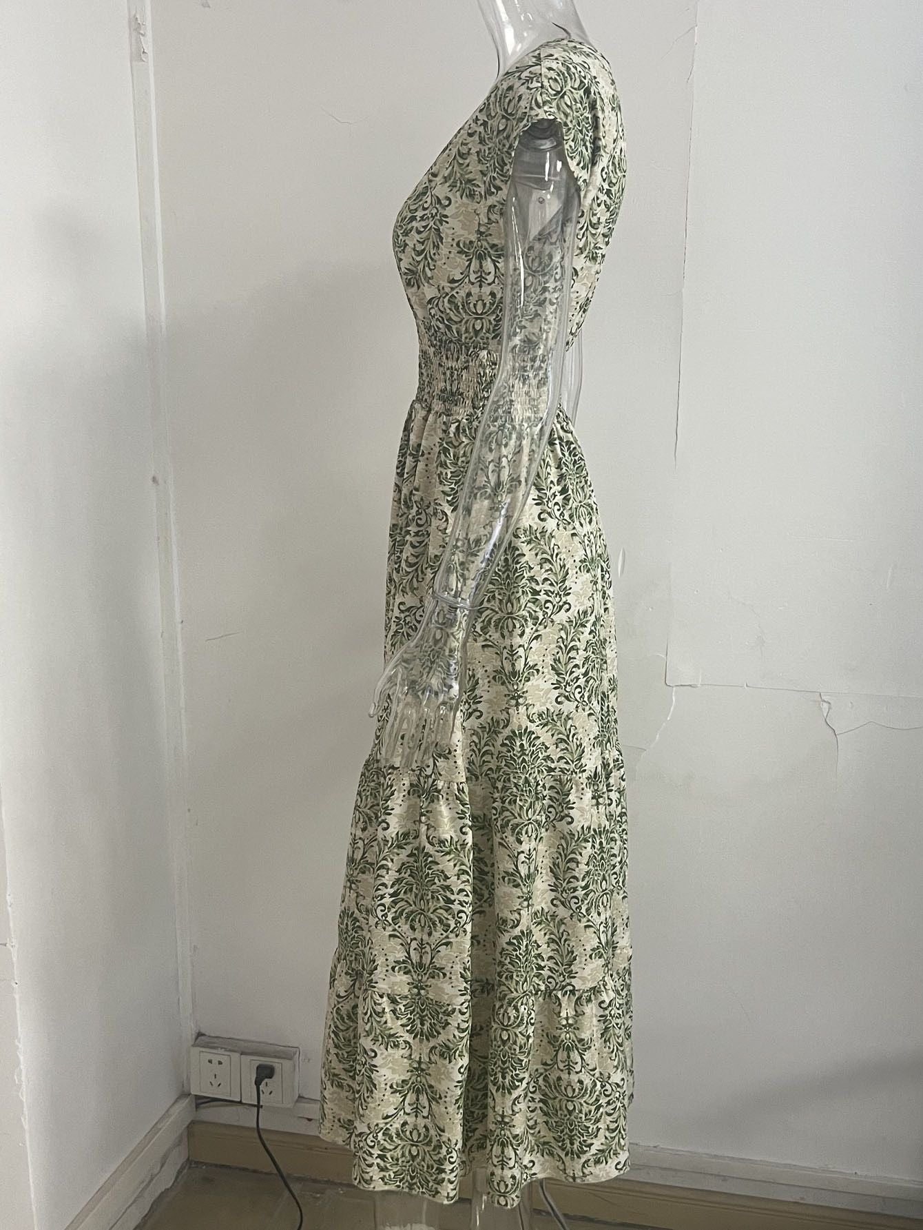 2025 vintage printed dress fashionable and elegant V-neck short sleeved jumpsuit long skirt women's clothing