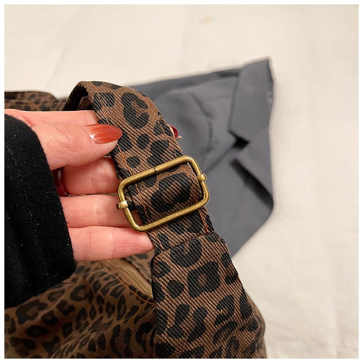 Trendy Casual Soft Textile Women's Shoulder Bag Large Capacity Leopard Print Female Retro Crossbody Bag For Commute Outings
