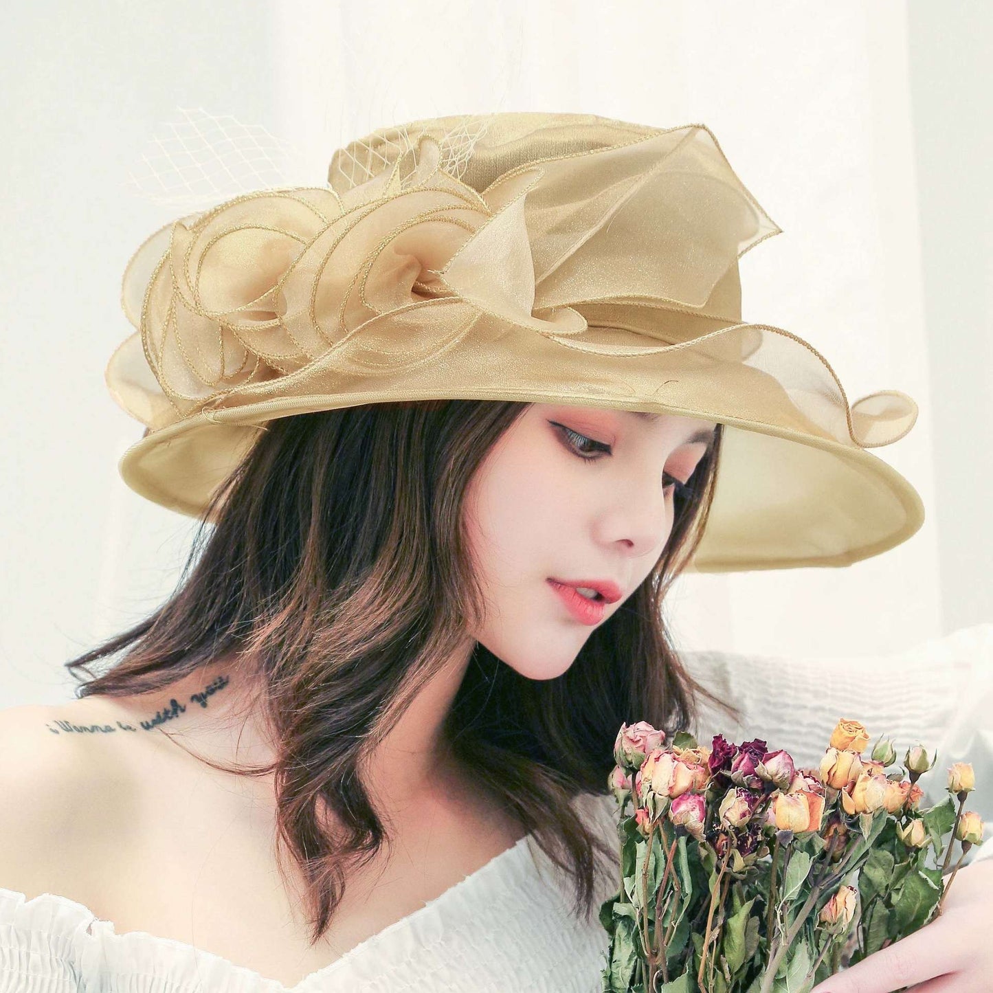 Chapéu de Verão de Organza Respirável Requintado Leve Elegante Chapéu de Sol Feminino Chique de Malha Para Casamentos ao Ar Livre Novo 2025