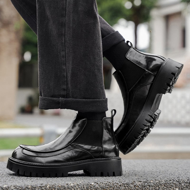 New designer black fashionable men's leather shoes for autumn and winter, retro ankle boots, round-toe business Chelsea boots