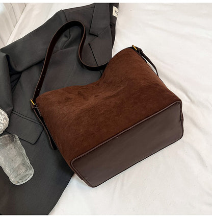 Autumn/Winter Bucket Bag Retro Suede Fur Large Capacity Tote Bag for Women, New Style Versatile Shoulder & Crossbody Bag