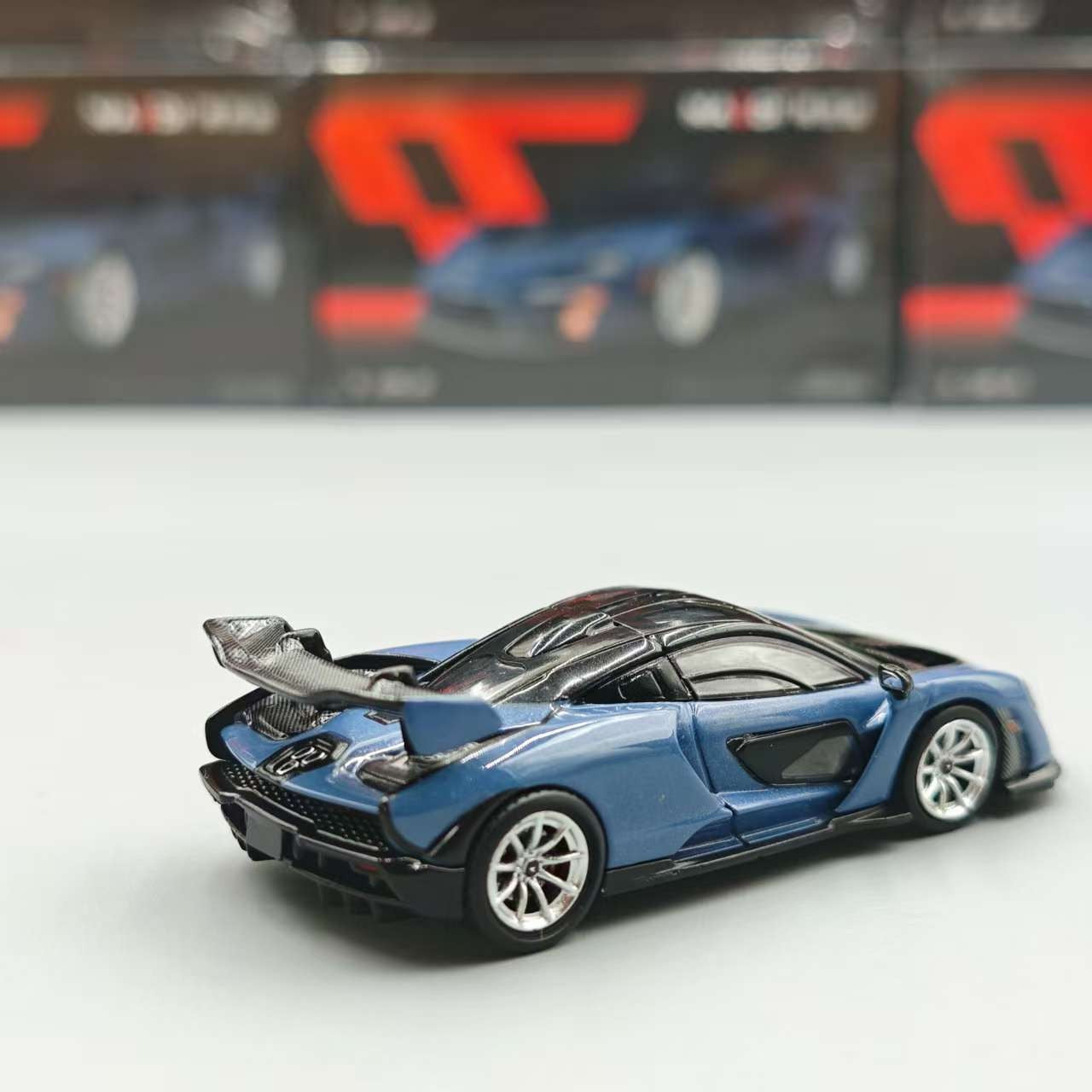 Novidade em Estoque Masdi 1:64 Mclaren Senna 1110 Edição Especial Modelo de Carro Estático em Liga Leve Personalizado Brinquedo de Menino Presente Colecionável