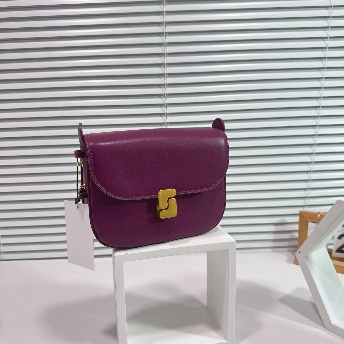 New genuine leather tofu bag for women with a high-end feel, single shoulder crossbody small square bag, commuting bag for women