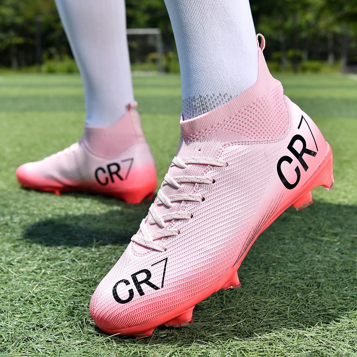 Soccer Shoes Society Cleats Men Sneaker Professional Football Shoes Top Quality Professional Football Field Boots Fast Training