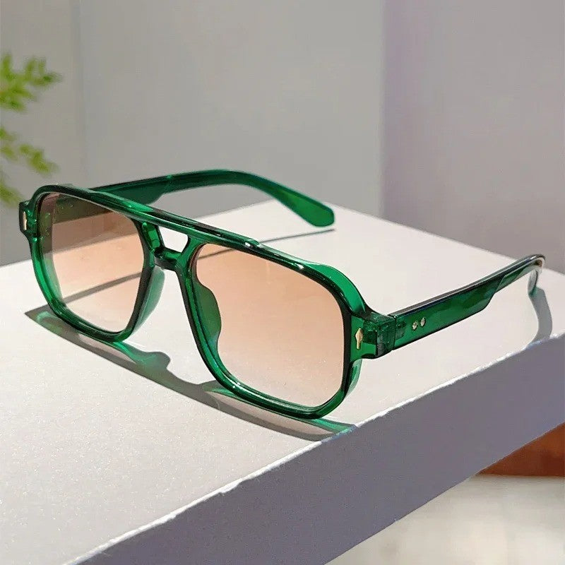 Óculos de Sol Quadrados Masculinos Vintage com Dupla Ponte, Lentes Oceânicas Verdes Modernas UV400, Óculos Femininos com Rebites da Moda