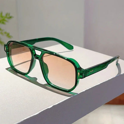 Óculos de Sol Quadrados Masculinos Vintage com Dupla Ponte, Lentes Oceânicas Verdes Modernas UV400, Óculos Femininos com Rebites da Moda