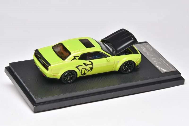 Novo Dodge Challenger Srt Hellcat Carro De Brinquedo Miniatura 1:64 Simulação Liga Abre Capô Presente Para Crianças