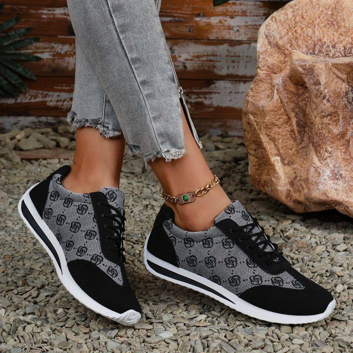 Tênis Feminino Primavera e Verão com Design Respirável Boca Aberta Alças Cruzadas Baixo Confortável Casual para Caminhada Zapatos De Mujer