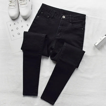 Plus Size High Waist Black Jeans Women's Spring Autumn Fashion Slim Fit Nine Point Cotton Denim Pants with Button Decoration