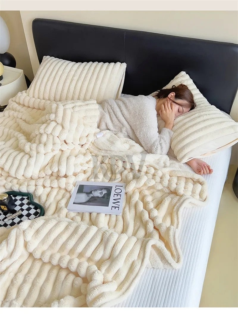 Luxury Soft Faux Rabbit Fur Throw Blanket Fluffy Warm Solid Color Plush Blanket for Sofa Bed Single Double Spring Autumn Plaid