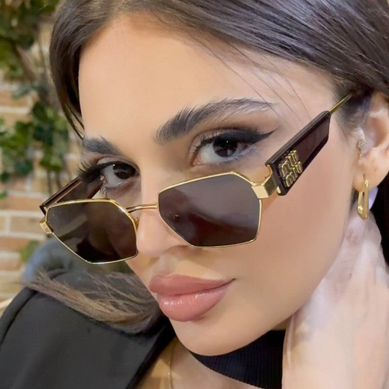Metal Rectangle Sunglasses Women Fashion High Quality Frame Glasses Vintage Brand Designer Eyewear UV400