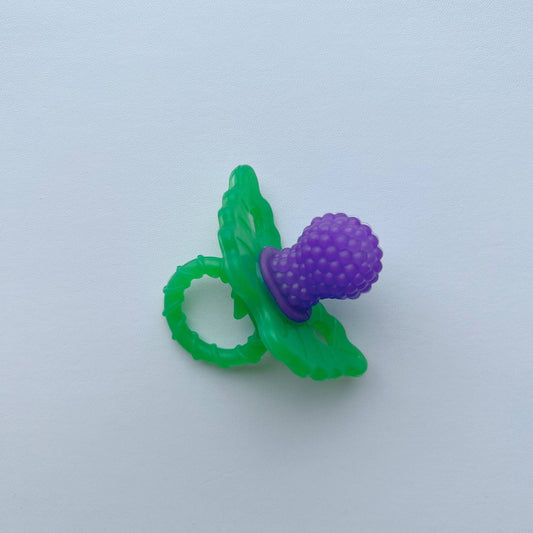 Baby Biting Joy Children's Food Grade Silicone Creative Grape Pacifier Newborn Baby Pacifier Multi-functional teething teether