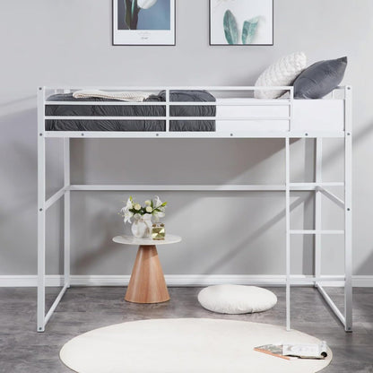Cama Loft de Metal de Solteiro com Grades de Segurança e Escada Plana, Adequada para Crianças, Adolescentes e Adultos, Branca